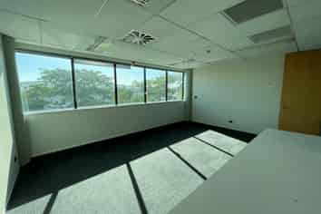 CBRE - Corporate Carbine Road Office