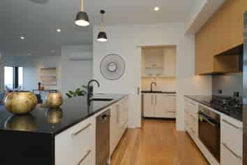 18 Selkirk Street, Roslyn