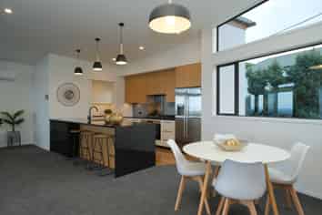 18 Selkirk Street, Roslyn