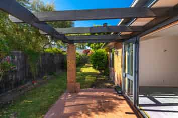 6 Parkstone Avenue, Ilam