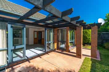 6 Parkstone Avenue, Ilam