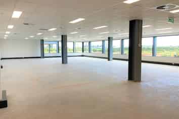 Full floor office space in Ormiston Town Centre