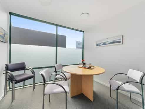 OFFICE INVESTMENT - BETTER THAN 6% RETURN