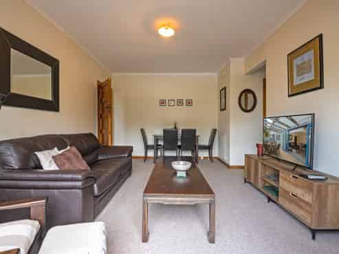 14 and 16 Freyberg Street, Roslyn