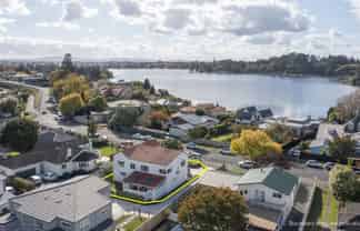 3/53 Lake Crescent, Hamilton Lake