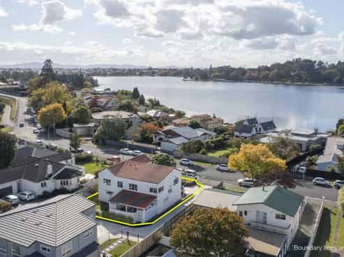 3/53 Lake Crescent, Hamilton Lake
