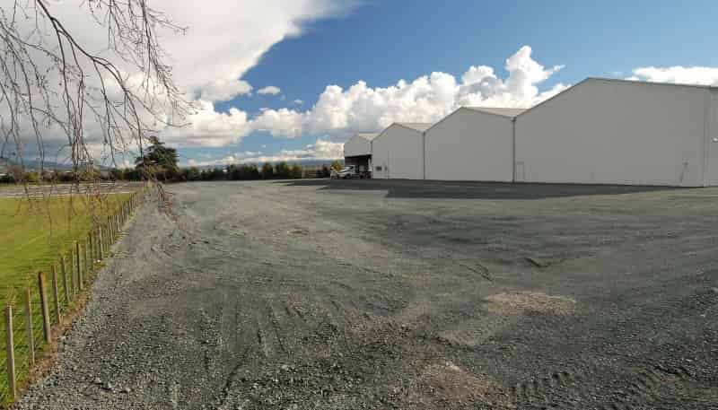 8 Saxton Road West, Stoke