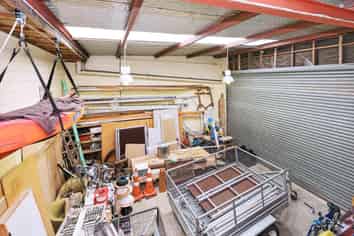 WAIRAU OFFICE WAREHOUSE