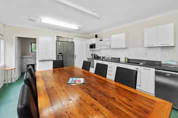 WAIRAU OFFICE WAREHOUSE