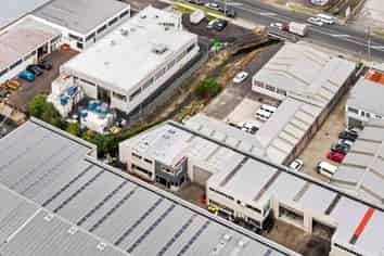 WAIRAU OFFICE WAREHOUSE