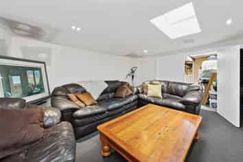 WAIRAU OFFICE WAREHOUSE