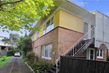 2/7 Abraham Place, Saint Johns