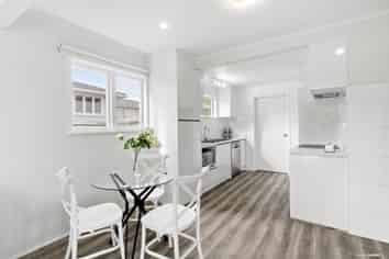 127 View Road, Sunnyvale