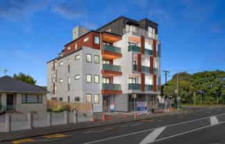 101/2A Truro Road, Sandringham