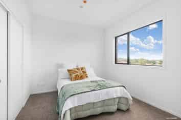 101/2A Truro Road, Sandringham
