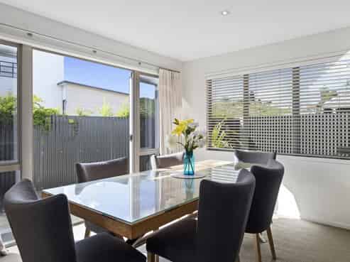 33A Edinburgh Road, Hillcrest