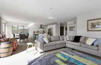 33A Edinburgh Road, Hillcrest