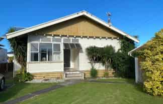 52 Argyle Street, Hawera