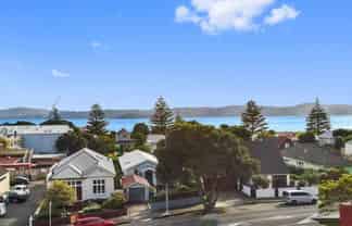 1a Mackenzie Road, Eastbourne