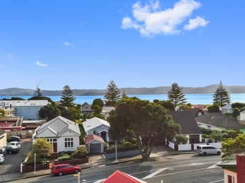 1a Mackenzie Road, Eastbourne