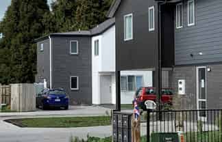 2/9 Hibiscus Ave (Room A), Hamilton Lake