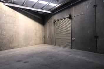 New Warehouse 248.84 m2