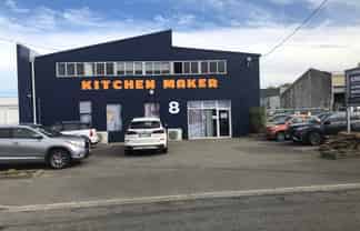 Watts Road Beauty with Yard