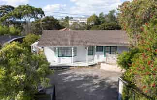 135 Albany Highway, Unsworth Heights
