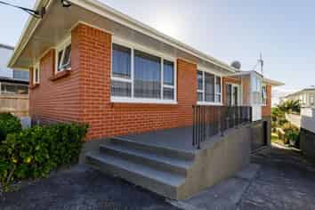 15 McLean Street, Strandon