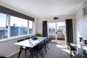 15 McLean Street, Strandon