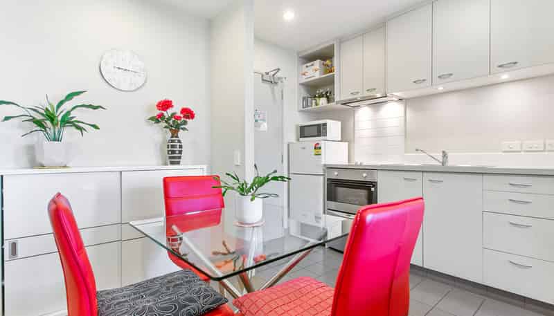 810/17 Amersham Way, Manukau