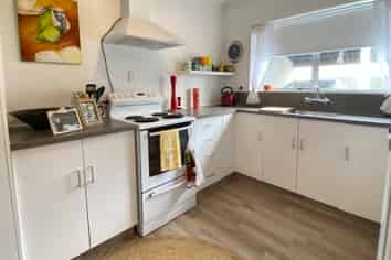 4C Lytton Street, Glenholme