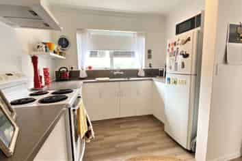 4C Lytton Street, Glenholme