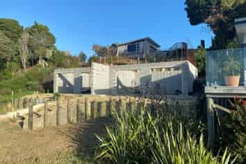 8A and 8B Crispe Road, Clarks Beach