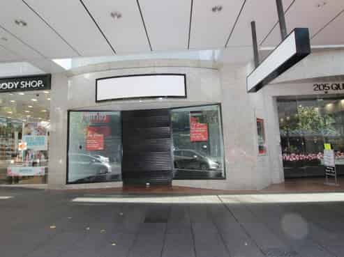 Exemplary retail frontage on Queen Street
