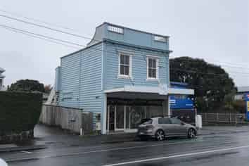 Presence on Onehunga Mall Road!