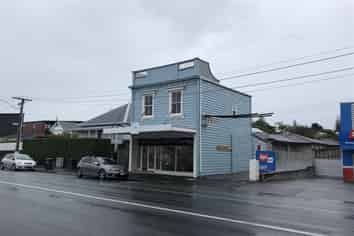 Presence on Onehunga Mall Road!