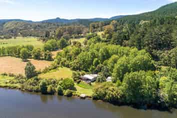 345 Hikuai Settlement Road, Pauanui