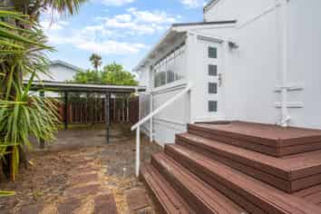 76 Wharf Road, Te Atatu Peninsula