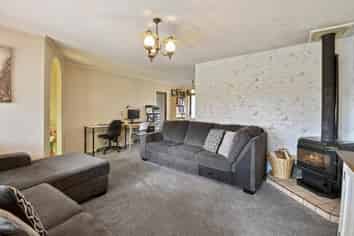 20A Taonui Street, Rosehill