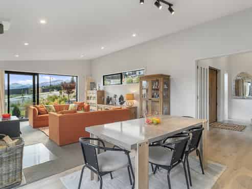 10 Mills Road, Wanaka