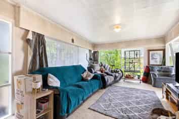 253 Te Atatu Road, Te Atatu South