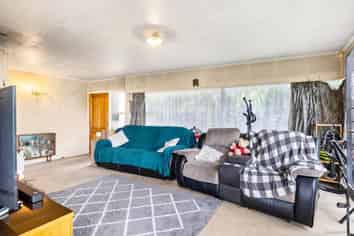 253 Te Atatu Road, Te Atatu South