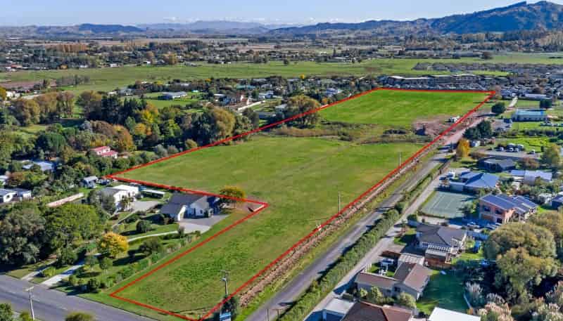  Nelson Road, Riverdale