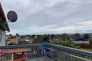 11 Mataura Place, Clover Park