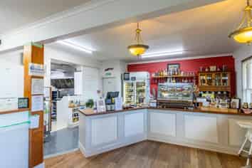 Established Business and Rural Lifestyle