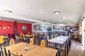 Established Business and Rural Lifestyle