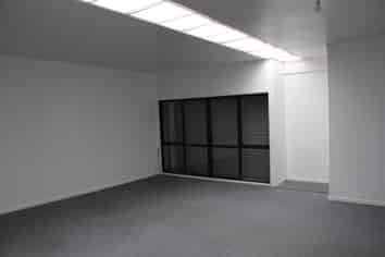 High Street Retail - Tawa