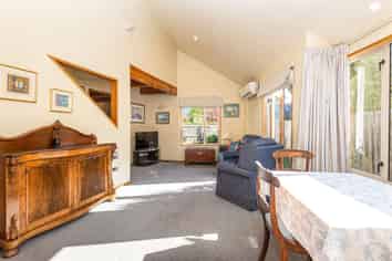 2/173 Idris Road, Strowan