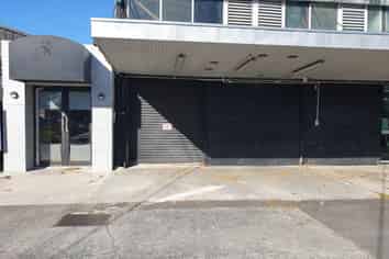 INDUSTRIAL OR RETAIL WAREHOUSE